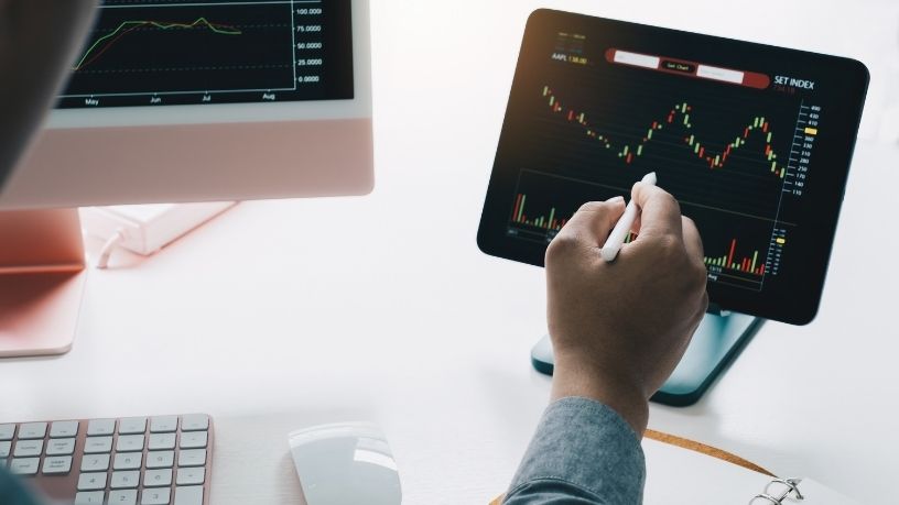 Rodrigo Balassiano analiza cómo la convergencia entre fondos de crédito y digitalización de activos está moldeando el futuro del mercado financiero.
