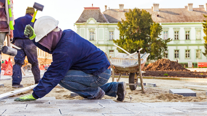 En este artículo, Valderci Malagosini Machado explica por qué organizar correctamente el mantenimiento de pisos intertrabados es clave para evitar costos futuros y prolongar su vida útil.